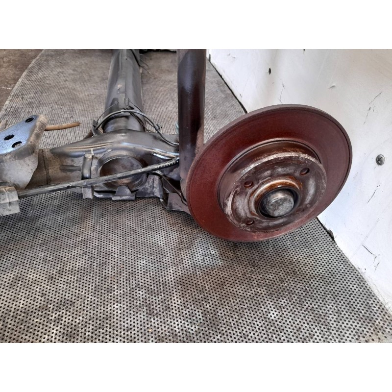 Recambio de puente trasero para citroën c3 picasso sx referencia OEM IAM - Blanco 3