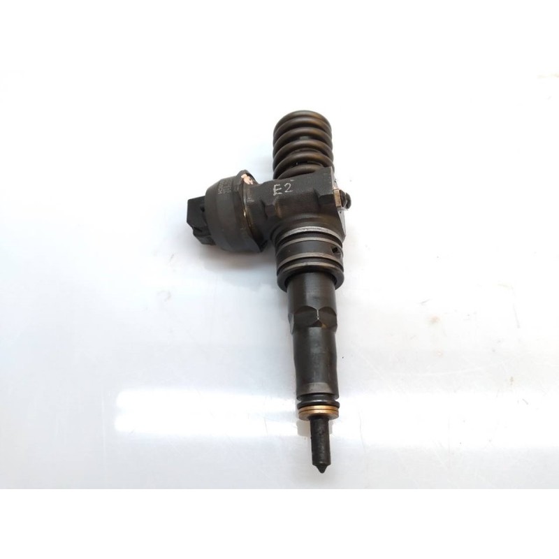Recambio de inyector para audi a3 (8p) 1.9 tdi attraction referencia OEM IAM 038130073AG 0414720215 BOSCH