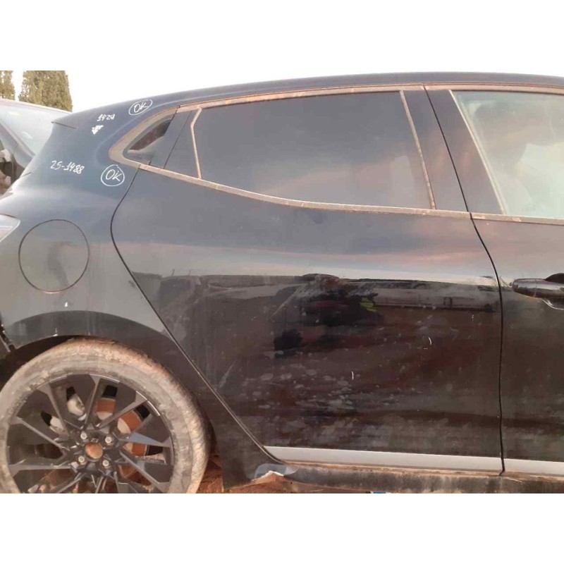 Recambio de puerta trasera derecha para renault clio v esprit alpine referencia OEM IAM   