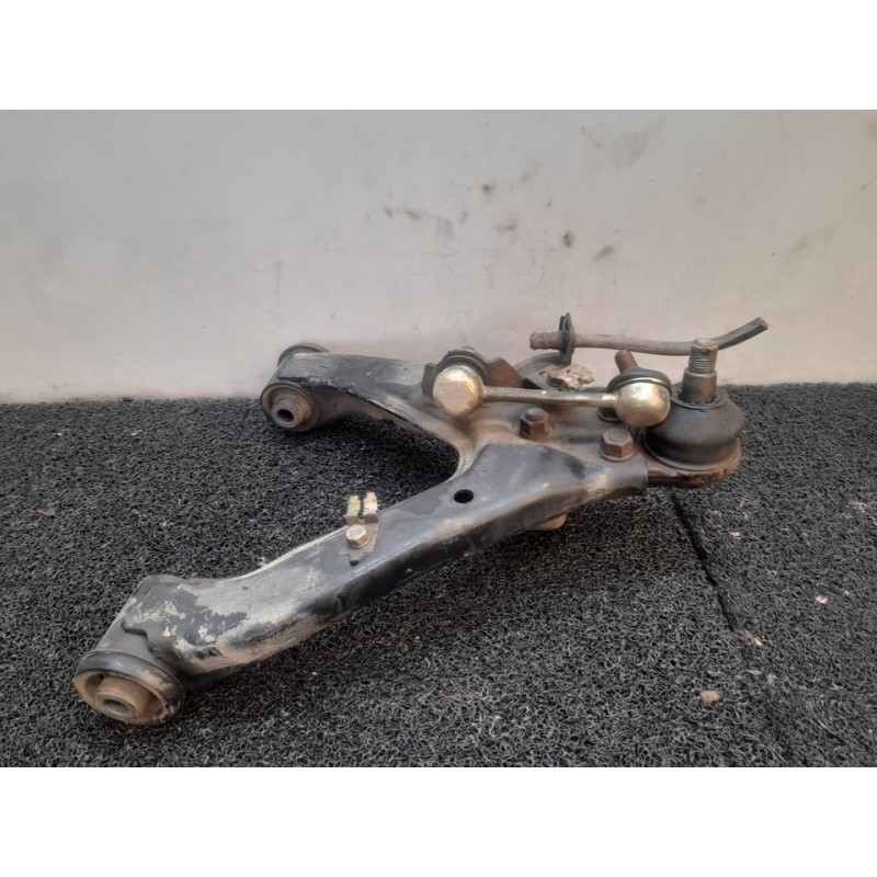 Recambio de brazo suspension superior trasero derecho para mitsubishi montero (v60/v70) 3.2 di-d gls (3-ptas.) referencia OEM IA