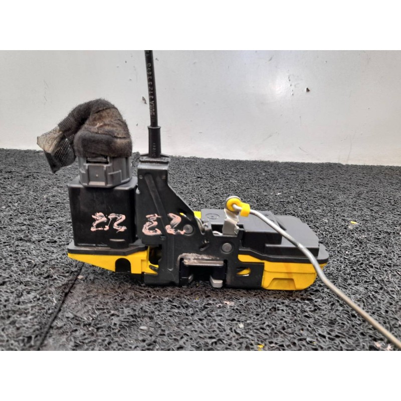 Recambio de cerradura puerta trasera derecha para volvo s60 berlina 2.4 d referencia OEM IAM   
