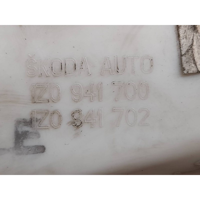 Recambio de faro antiniebla derecho para skoda octavia berlina (1z3) active referencia OEM IAM 1Z0941700 1Z0941702 2