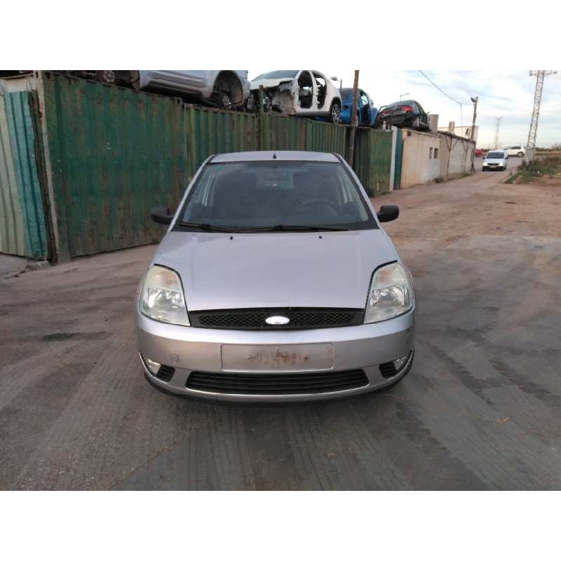 ford fiesta (cbk) del año 2004