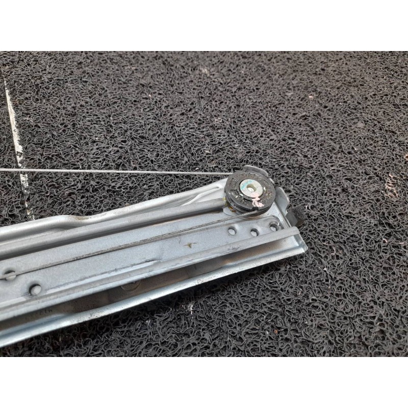 Recambio de elevalunas delantero izquierdo para dacia sandero laureate referencia OEM IAM 807213282R - Blanco 5