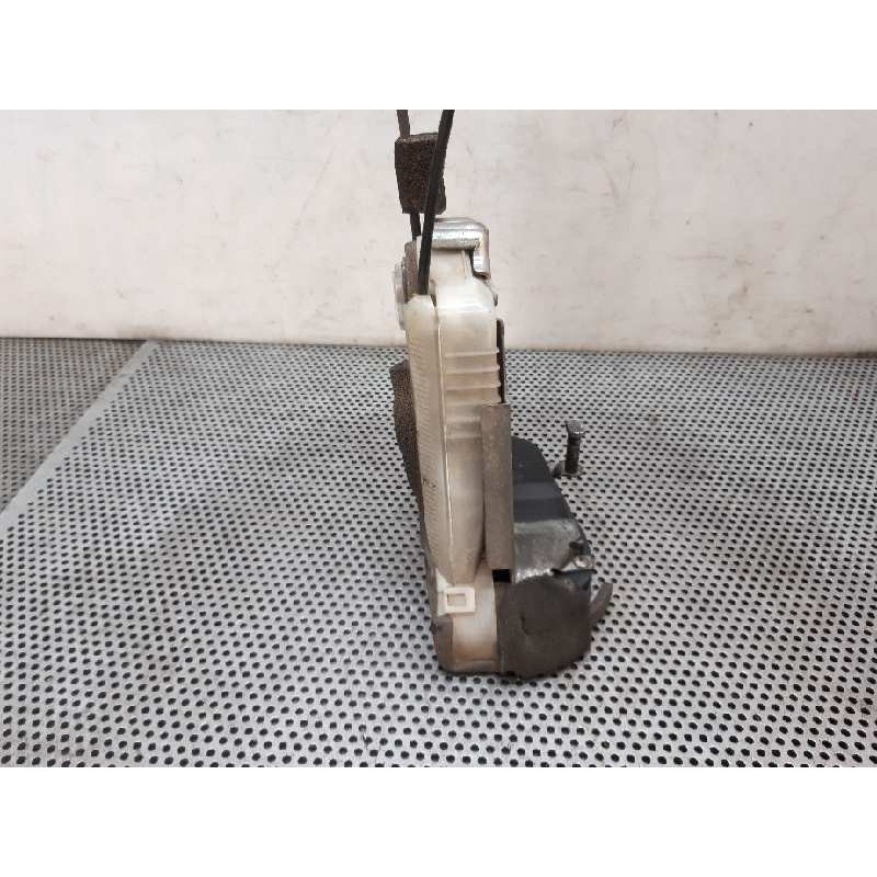 Recambio de cerradura puerta trasera derecha para toyota prius (nhw30) advance referencia OEM IAM - Blanco 6