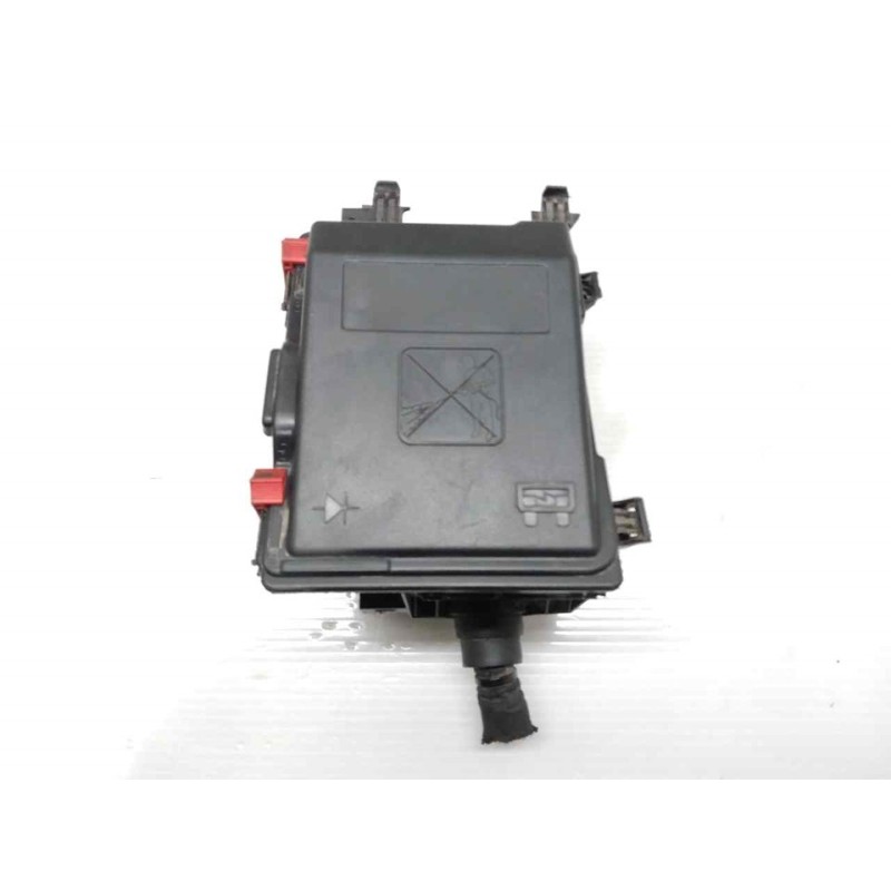 Recambio de caja reles / fusibles para peugeot 308 style referencia OEM IAM 9804848580  