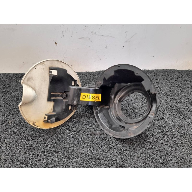 Recambio de tapa exterior combustible para citroën c3 picasso sx referencia OEM IAM - Blanco 3