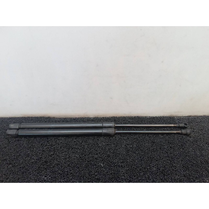 Recambio de amortiguadores maletero / porton para nissan primera trav. (p12) acenta referencia OEM IAM   