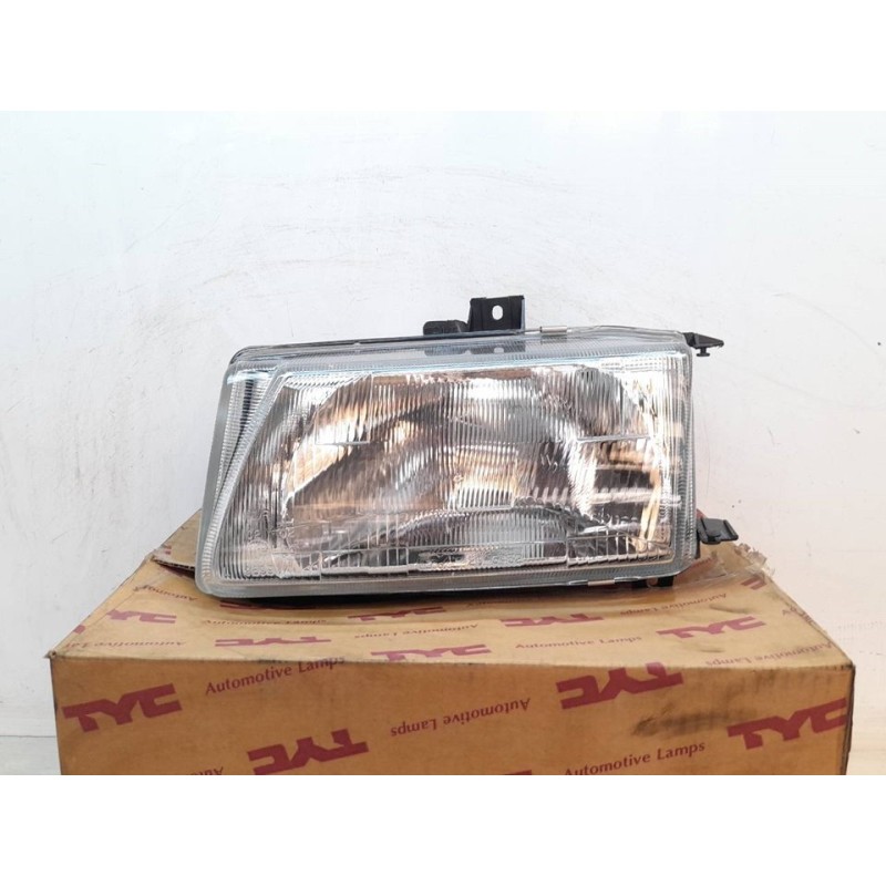Recambio de faro izquierdo para seat cordoba berlina (6k2) referencia OEM IAM 205432082 25324 