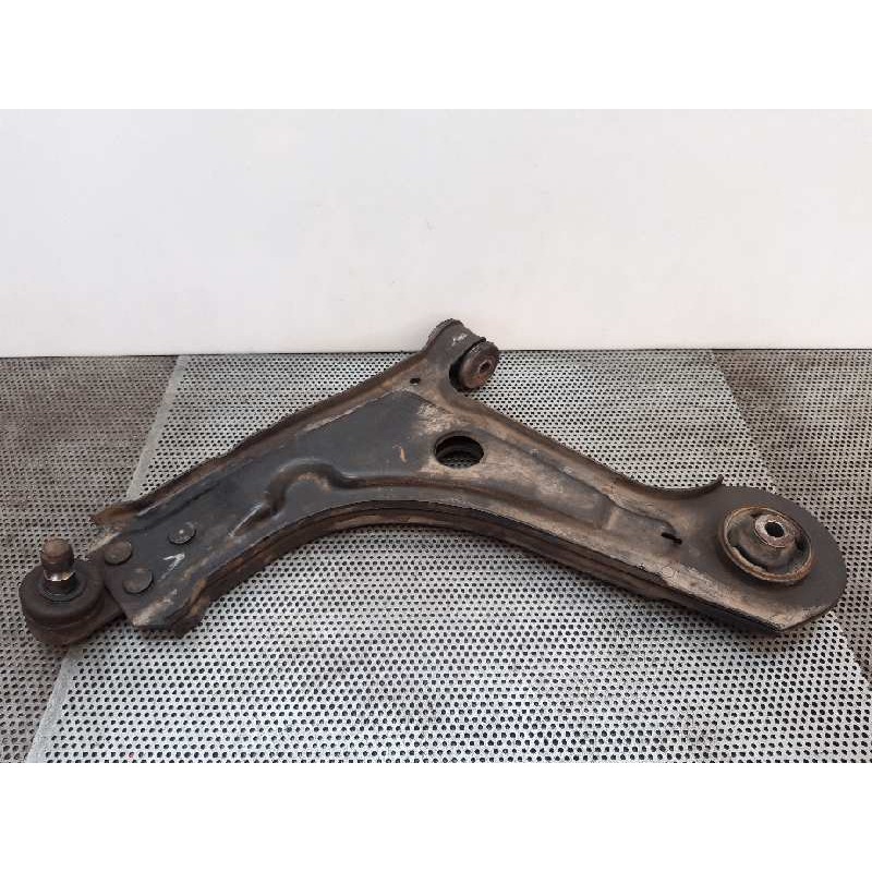 Recambio de brazo suspension inferior delantero derecho para chevrolet lacetti cdx referencia OEM IAM   