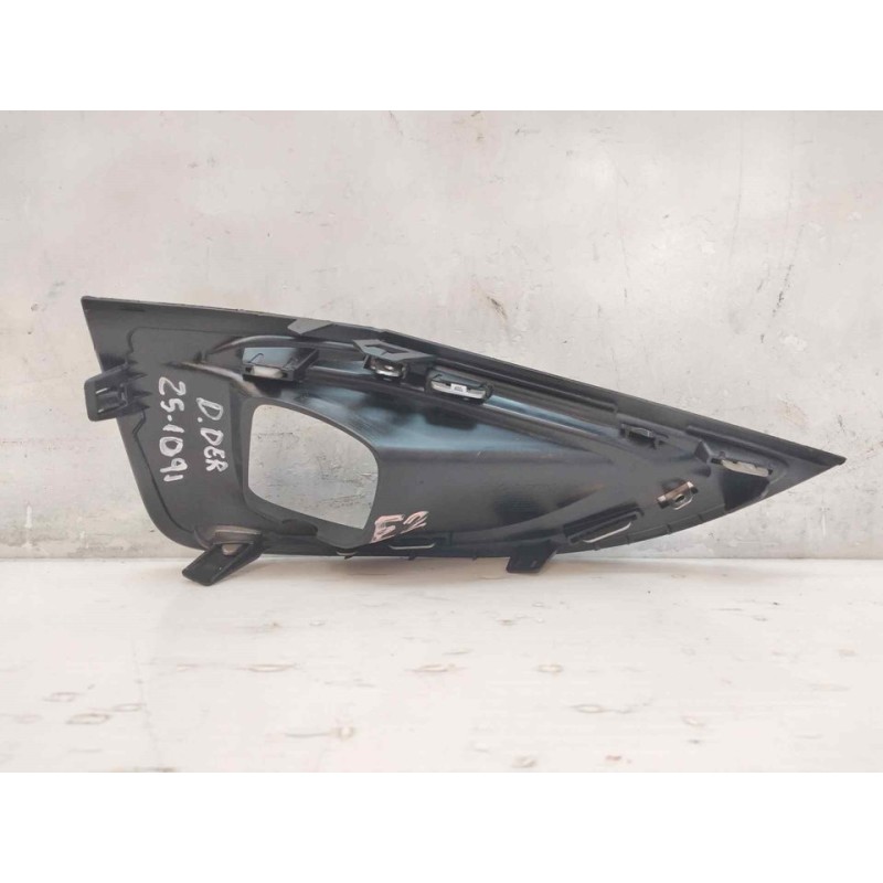 Recambio de moldura antiniebla derecha para peugeot 3008 allure referencia OEM IAM 9810881277D 3