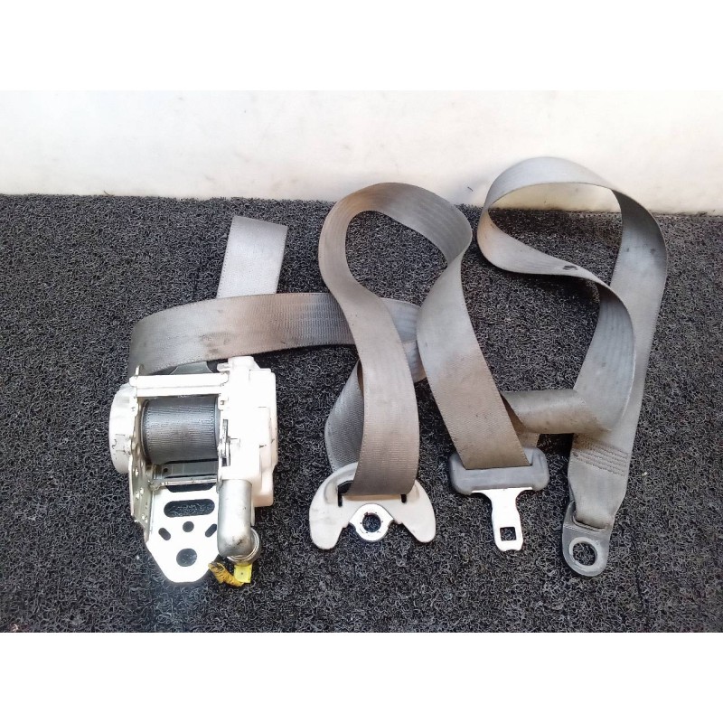 Recambio de cinturon seguridad delantero derecho para toyota prius (nhw30) advance referencia OEM IAM J082501  