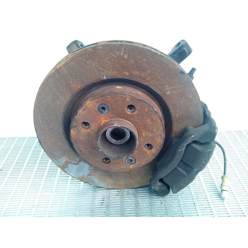 Recambio de mangueta delantera derecha para renault clio ii fase ii (b/cb0) 1.2 referencia OEM IAM   