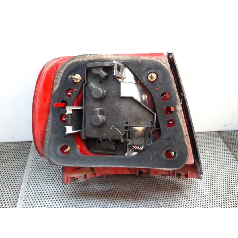 Recambio de piloto trasero derecho para audi a4 berlina (b5) 1.9 tdi referencia OEM IAM - Negro 2