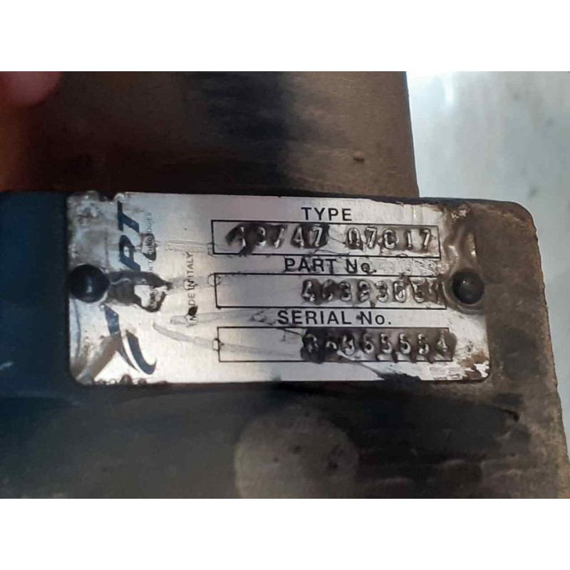 Recambio de puente trasero para iveco daily furgón fg h2 33 s ... v batalla 3520 l referencia OEM IAM - Blanco 4