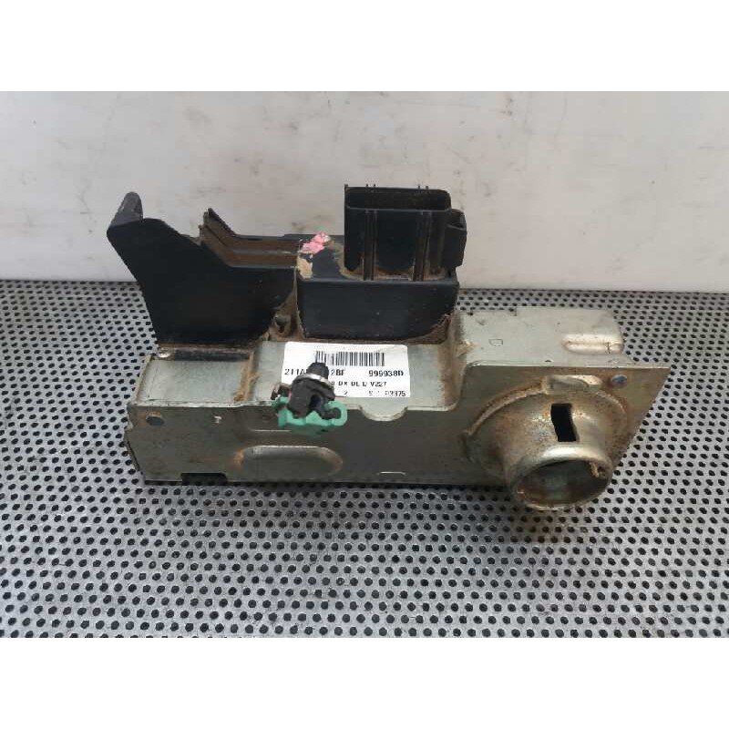 Recambio de cerradura puerta delantera derecha para ford transit connect (tc7) 1.8 tddi turbodiesel cat referencia OEM IAM 2T1AV - Blanco 2