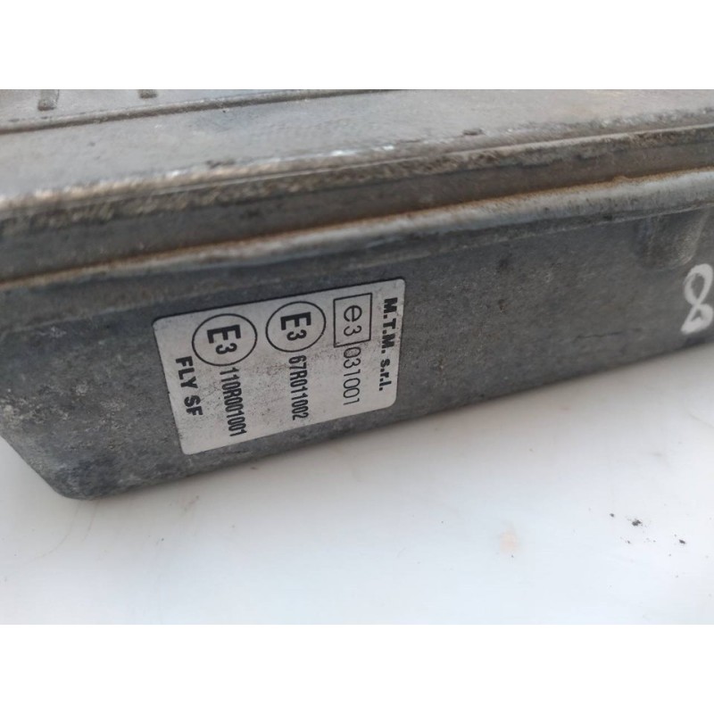 Recambio de centralita motor uce para toyota prius (nhw20) executive referencia OEM IAM 67R011002 110R001001 - Blanco 4