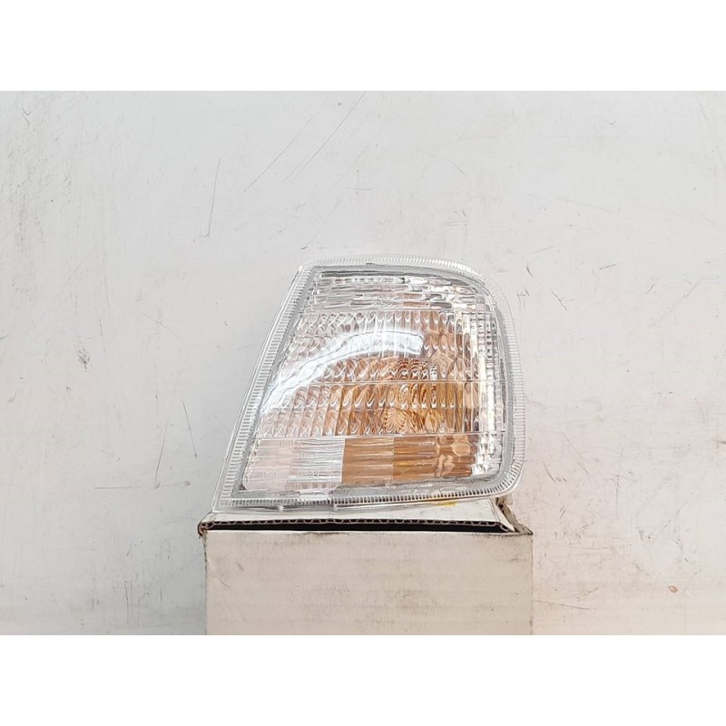 Recambio de piloto delantero izquierdo para peugeot 405 berlina referencia OEM IAM 29063661 26528 