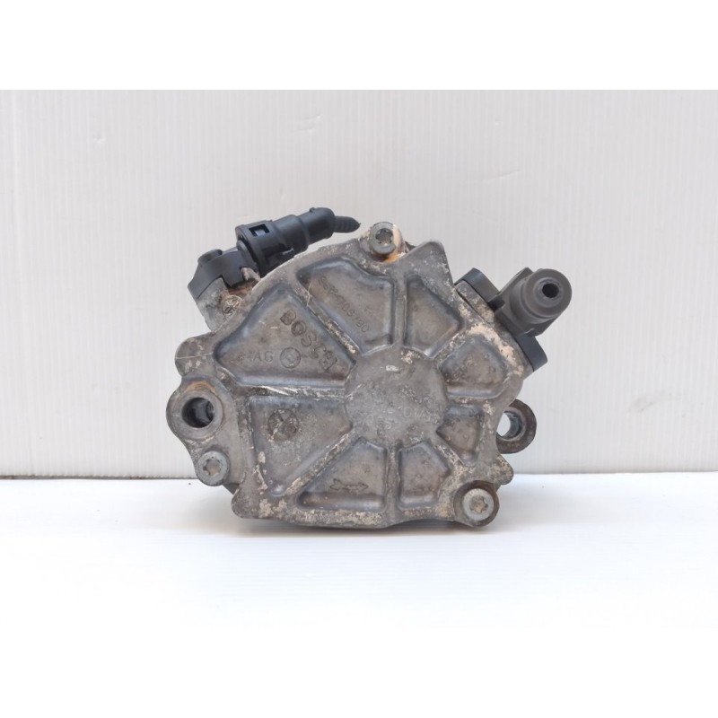 Recambio de depresor freno / bomba vacio para peugeot 308 sw envy referencia OEM IAM 9684786780  BOSCH - Gris 2