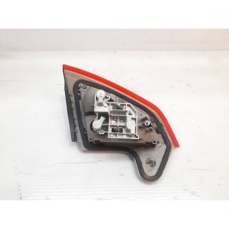 Recambio de piloto trasero derecho interior para ford mondeo ber. (ca2) ghia referencia OEM IAM - Negro 2