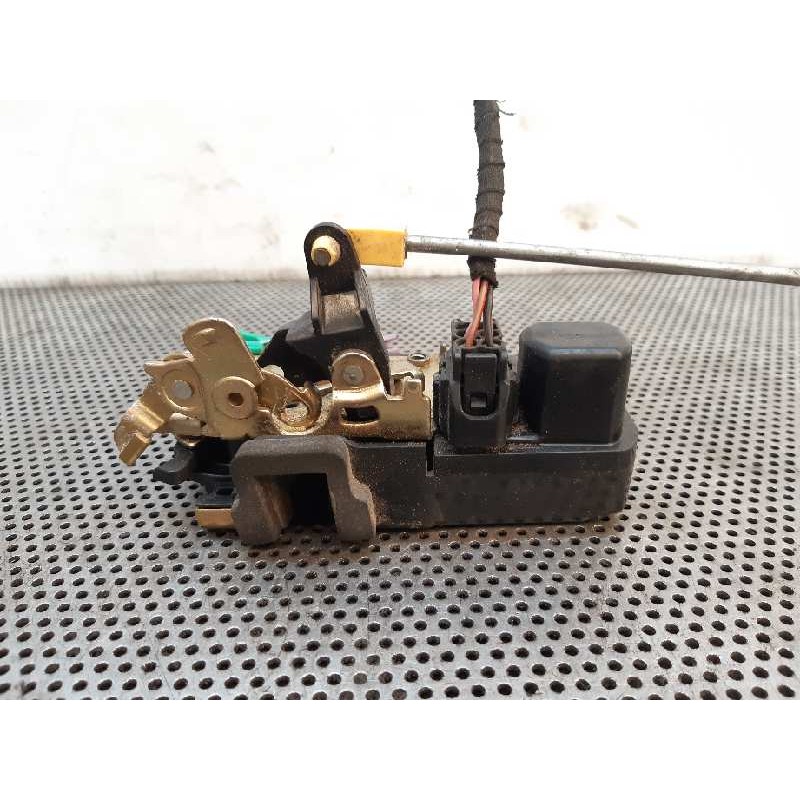 Recambio de cerradura puerta delantera derecha para chrysler 300 m (lr) 2.7 v6 referencia OEM IAM   