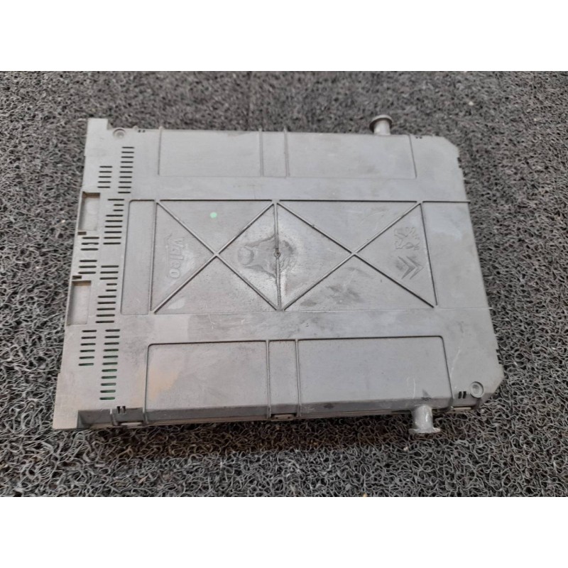 Recambio de caja reles / fusibles para citroën c3 picasso sx referencia OEM IAM 9664983480 - Blanco 3