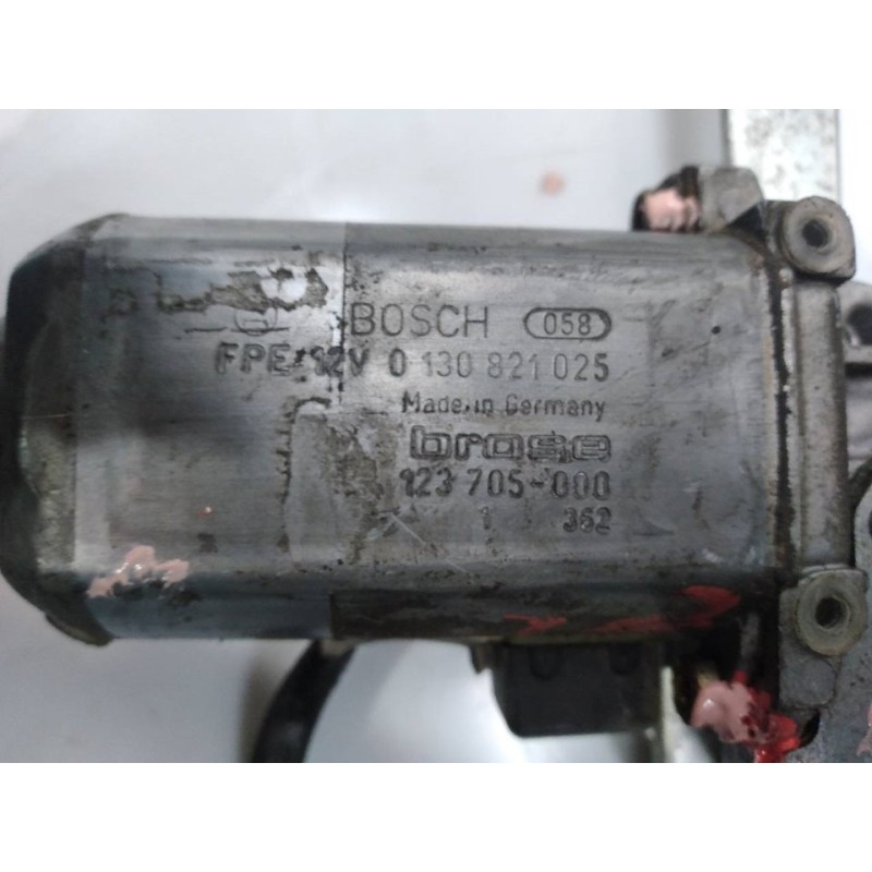 Recambio de elevalunas trasero derecho para land rover discovery (salljg/lj) referencia OEM IAM 0130821025 3