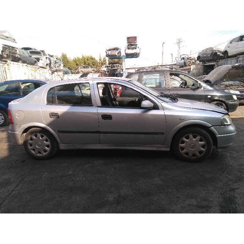 opel astra g berlina del año 1998