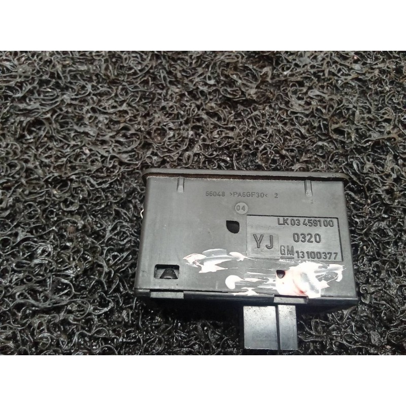 Recambio de mando elevalunas trasero izquierdo para opel astra h berlina cosmo referencia OEM IAM 13100377 - Negro 2
