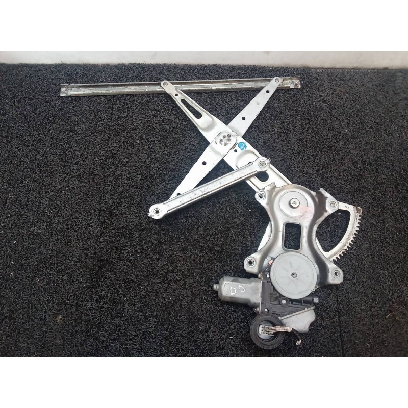 Recambio de elevalunas delantero derecho para toyota prius (nhw30) advance referencia OEM IAM 8571030400 0620201232 DENSO