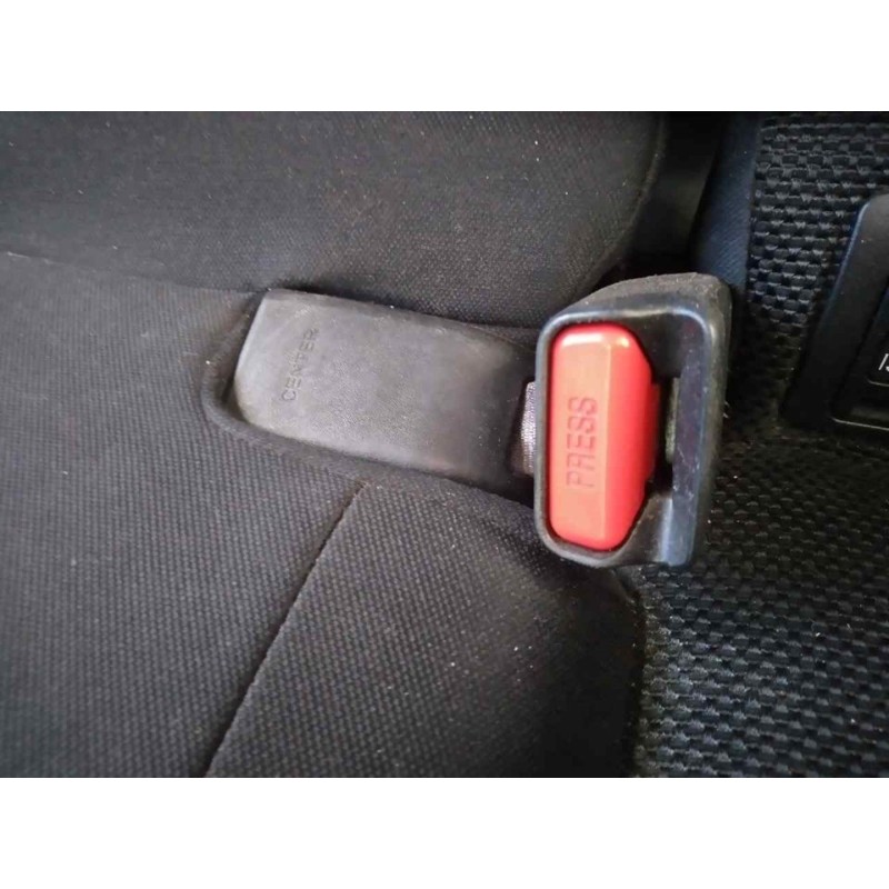 Recambio de enganche cinturon trasero izquierdo para subaru xv executive referencia OEM IAM - Gris 2