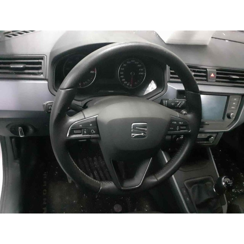 Recambio de volante para seat arona xcellence edition referencia OEM IAM - Blanco 2