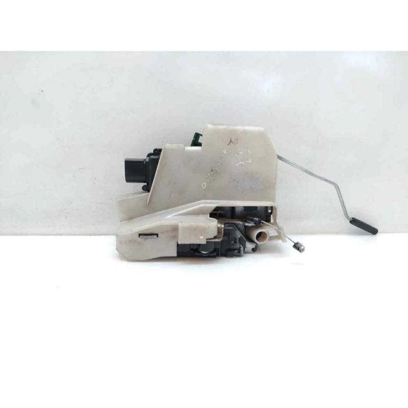 Recambio de cerradura puerta delantera izquierda para volkswagen passat berlina (3b3) comfortline referencia OEM IAM 3E09  