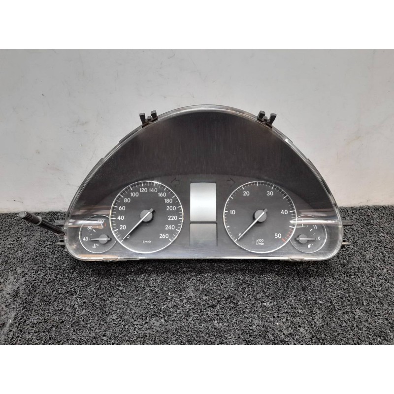 Recambio de cuadro instrumentos para mercedes-benz clase c (w203) familiar c 270 t cdi (203.216) referencia OEM IAM A2035404947