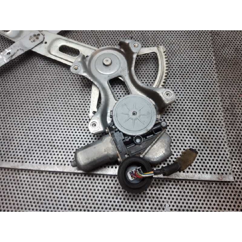 Recambio de elevalunas trasero derecho para toyota prius (nhw30) advance referencia OEM IAM 8571072020 - Blanco 3