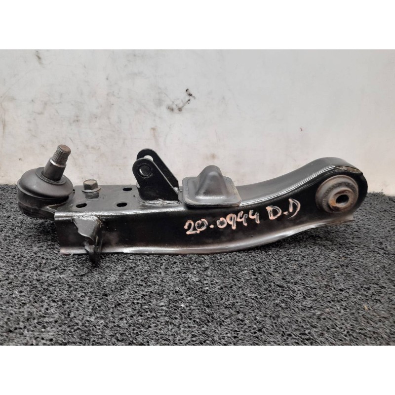Recambio de brazo suspension inferior delantero derecho para hyundai h 1 starex h 1 starex td referencia OEM IAM   