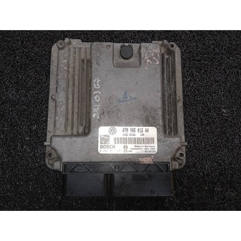 Recambio de centralita motor uce para volkswagen touareg (7la) tdi v10 referencia OEM IAM 0281011481 070906016AA 