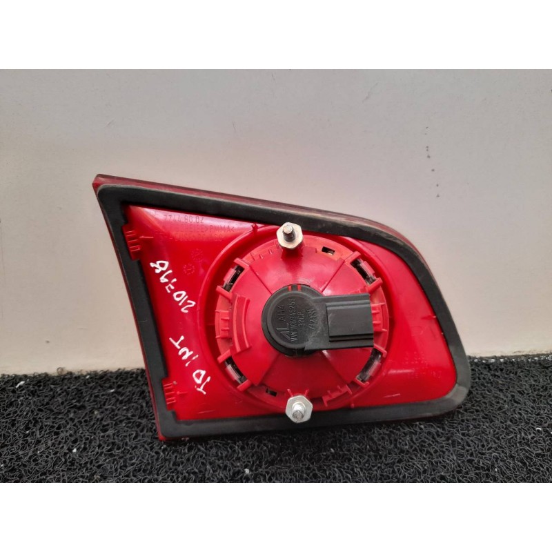 Recambio de piloto trasero derecho interior para volkswagen passat variant (3c5) advance referencia OEM IAM 3C9945094 2