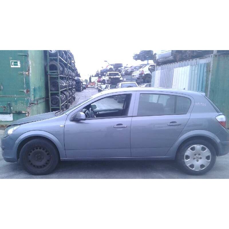 opel astra h berlina del año 2005