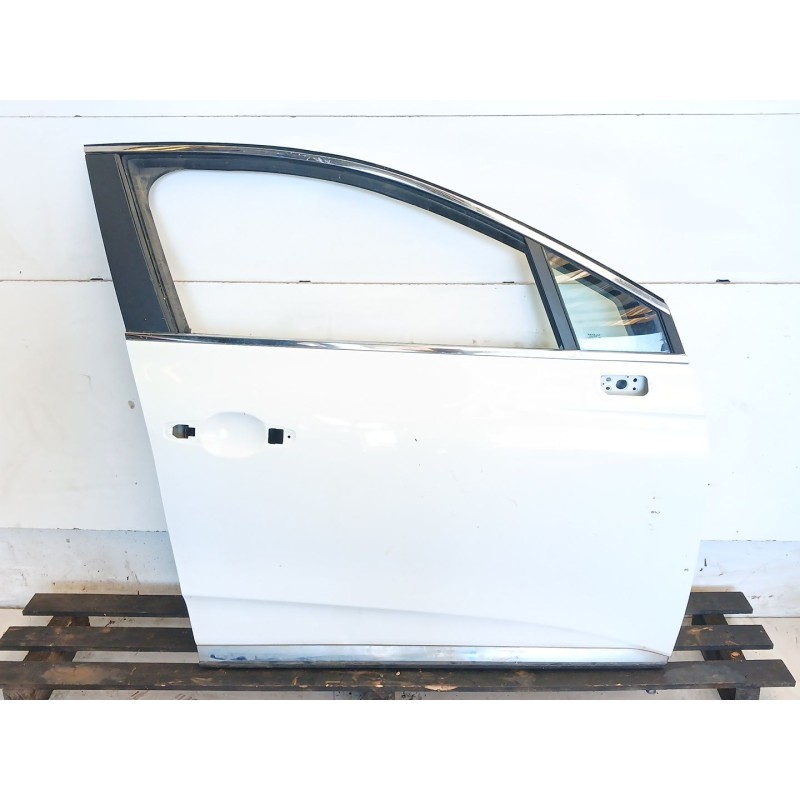Recambio de puerta delantera derecha para renault clio v (b7_) 1.0 tce 100 (b7mt) referencia OEM IAM   