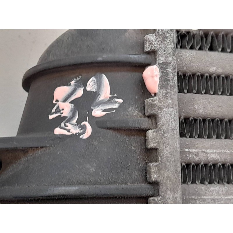 Recambio de intercooler para renault trafic combi (ab 4.01) 6 - plazas, acristalado parcial 2,9t combi corto referencia OEM IAM - Blanco 2