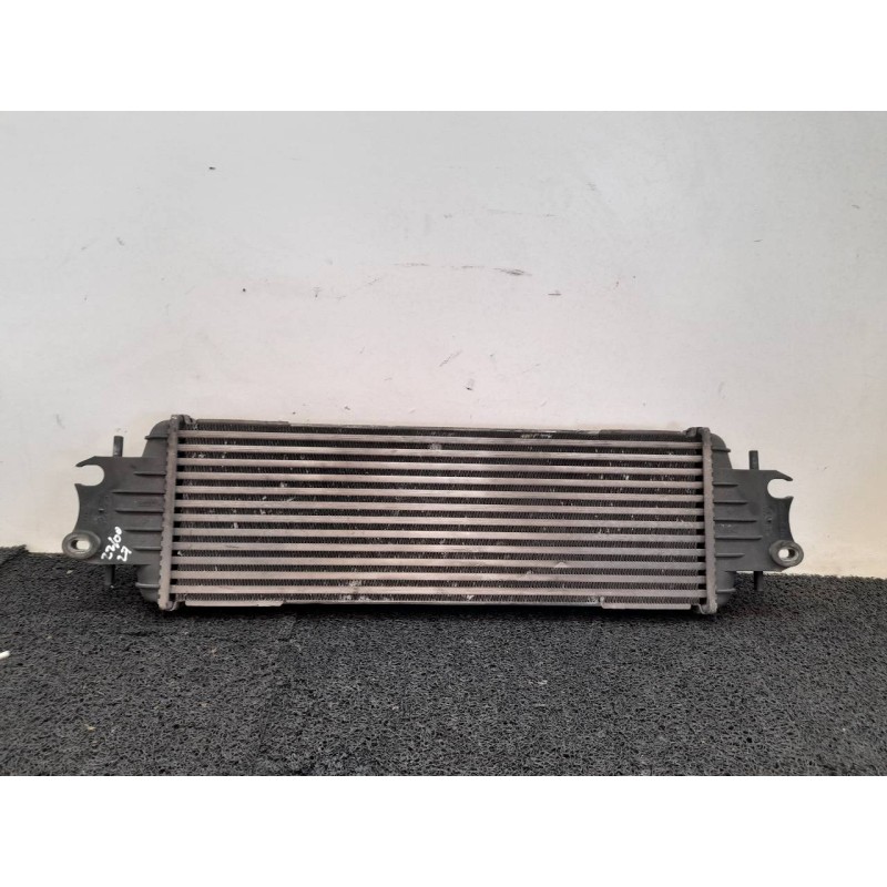 Recambio de intercooler para renault trafic combi (ab 4.01) 6 - plazas, acristalado parcial 2,9t combi corto referencia OEM IAM - Blanco 3