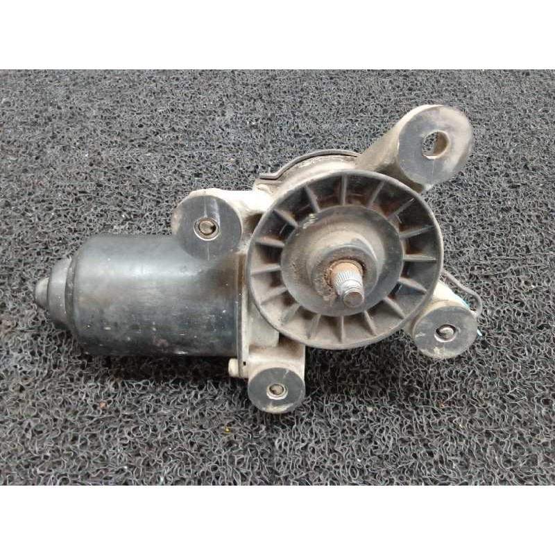 Recambio de motor limpia delantero para dodge stealth 3.0 referencia OEM IAM MB622910 1591006640 - Rojo 2
