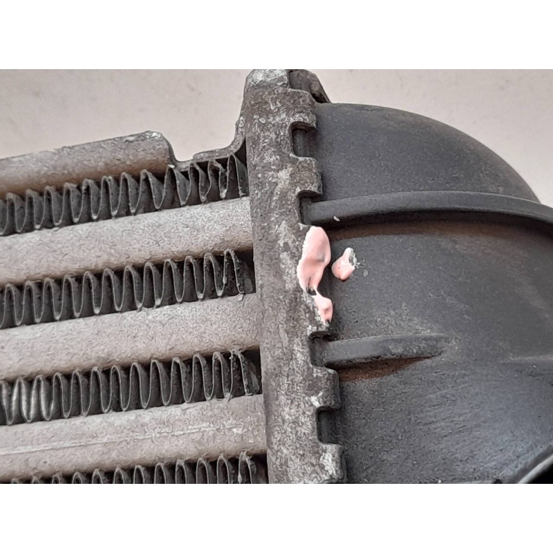 Recambio de intercooler para renault trafic combi (ab 4.01) 6 - plazas, acristalado parcial 2,9t combi corto referencia OEM IAM - Blanco 4