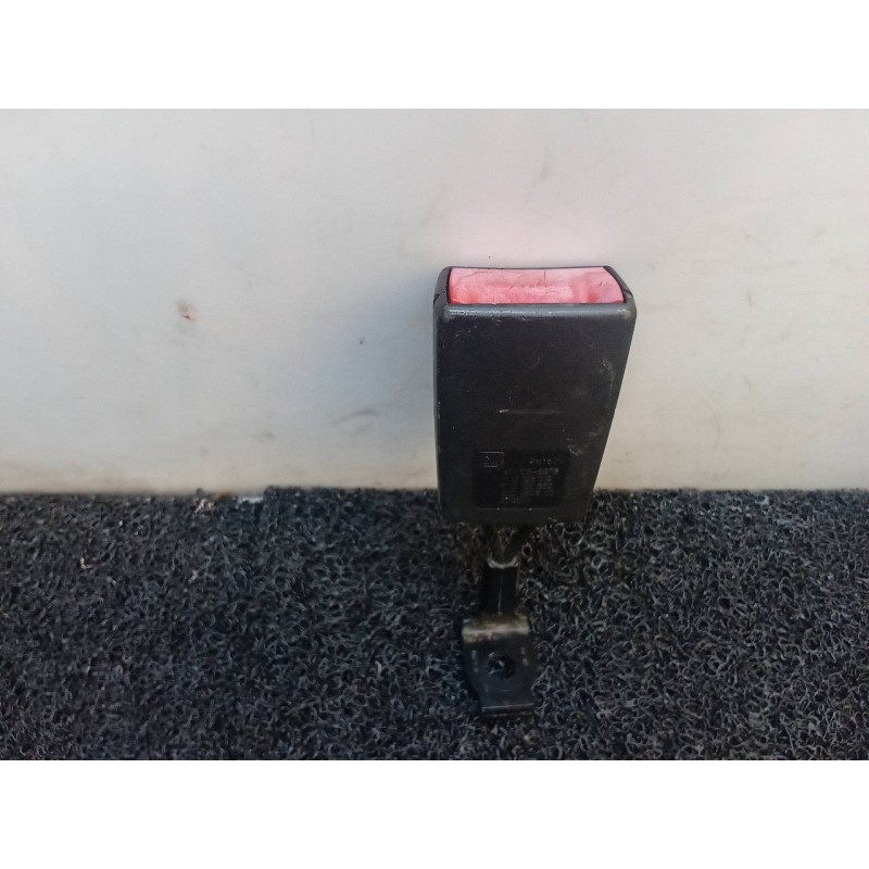 Recambio de enganche cinturon trasero izquierdo para opel astra h berlina cosmo referencia OEM IAM N13128018 F13128868 - Negro 2