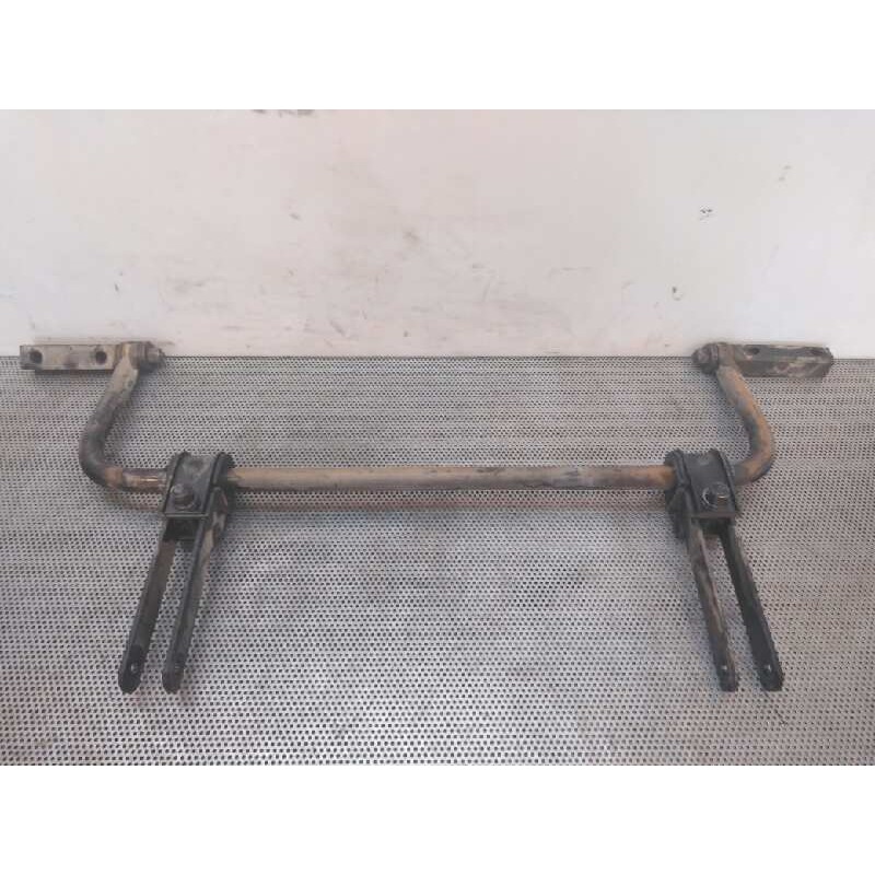 Recambio de barra estabilizadora trasera para nissan cabstar e 2.7 td referencia OEM IAM   