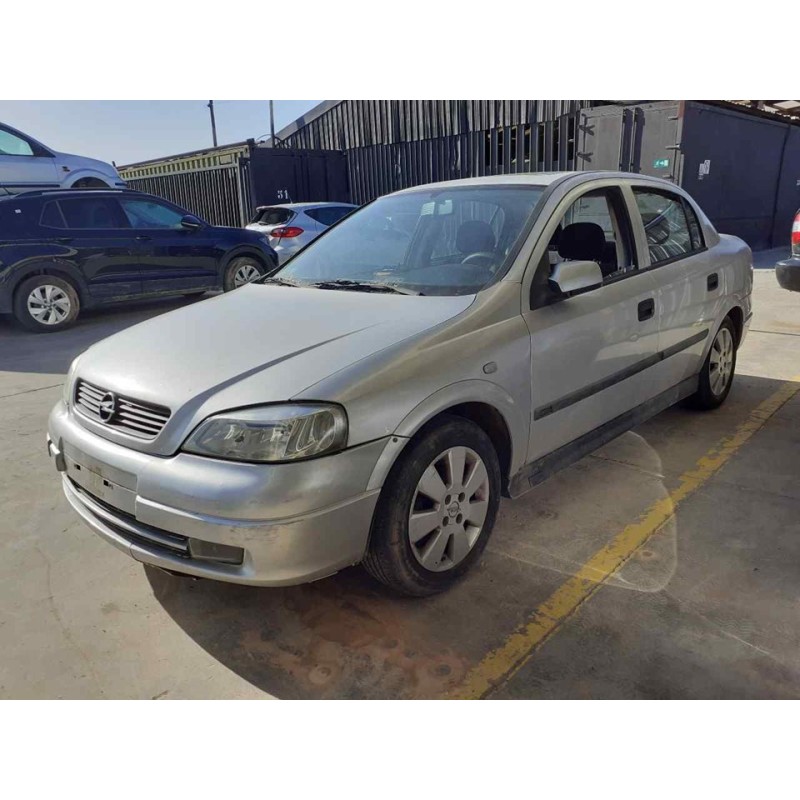 opel astra g berlina del año 2001