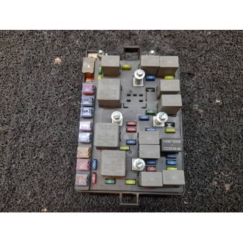 CAJA RELES / FUSIBLES 919511F240 102000238157131161 