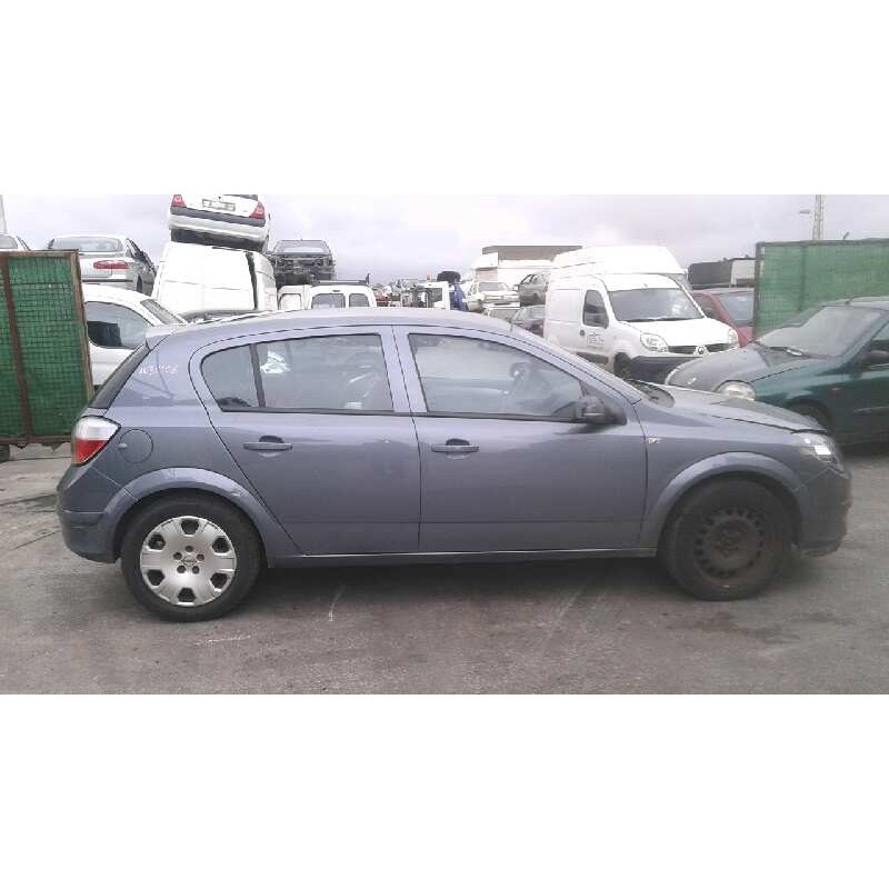 opel astra h berlina del año 2005