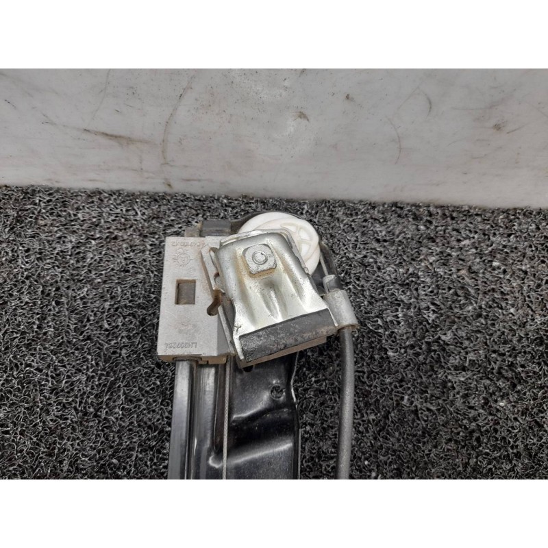 Recambio de elevalunas delantero izquierdo para mercedes-benz clase c (w203) familiar c 270 t cdi (203.216) referencia OEM IAM A 2